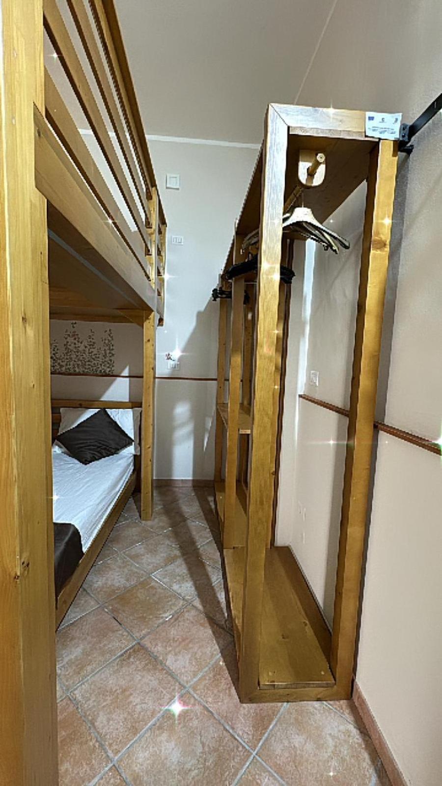 A Lu Fanizza Bed & Breakfast คูโตรฟิอาโน ภายนอก รูปภาพ