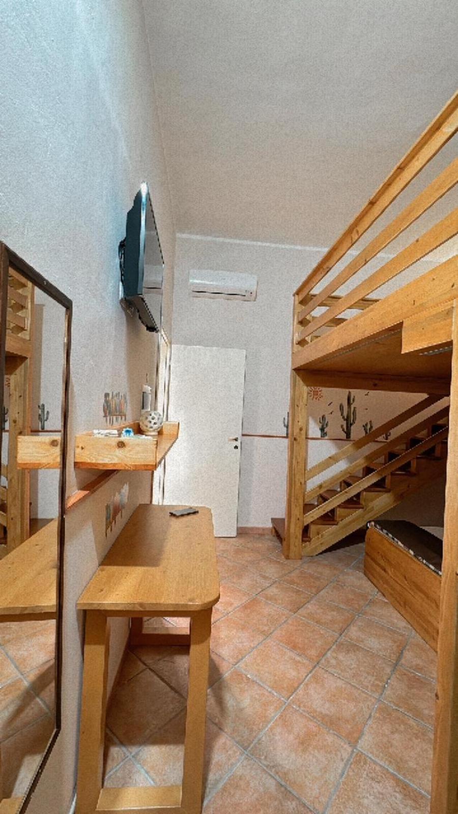 A Lu Fanizza Bed & Breakfast คูโตรฟิอาโน ภายนอก รูปภาพ